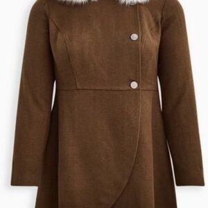 Torrid OUTLANDER inspired Brown Coat with Faux Fur Collar